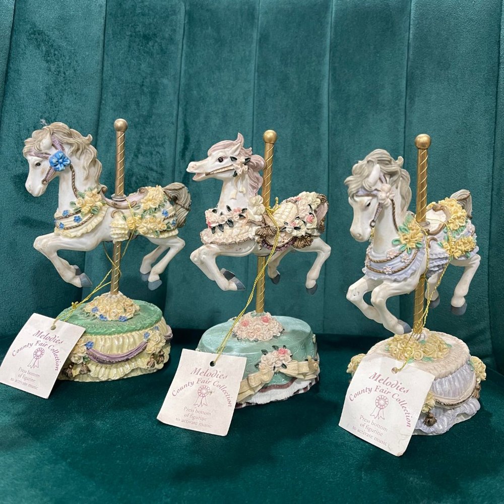 Carousel Musical Collection - Picture 12 of 16